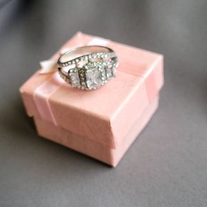 💚5/$20💚 3 Stone Engagement or Wedding Ring